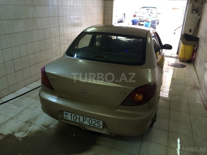 Kia Rio 2004, 225,678 km - 2.0 l - Bakı