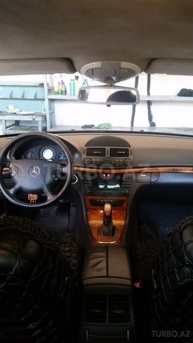 Mercedes E 220 2003, 333,000 km - 2.2 l - Bakı