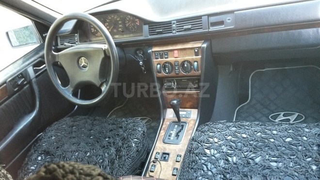 Mercedes E 200 1994, 25,000 km - 2.0 l - Bakı