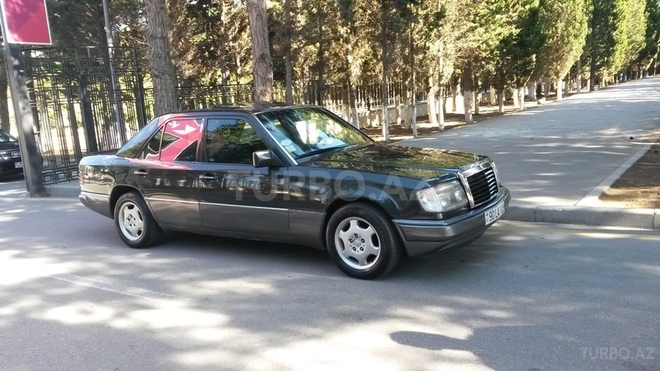 Mercedes E 200 1994, 25,000 km - 2.0 l - Bakı