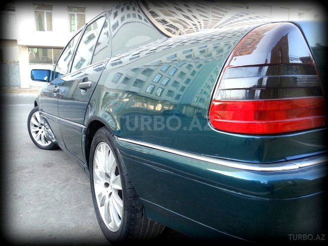Mercedes C 230 1998, 193,000 km - 2.3 l - Bakı