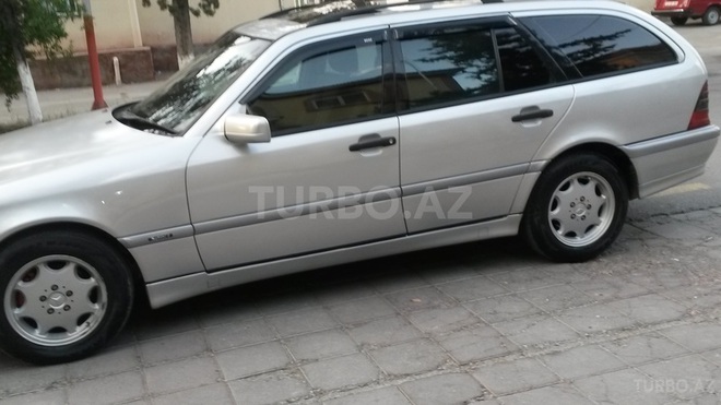 Mercedes C 220 1999, 25,000 km - 5.5 л - Ucar