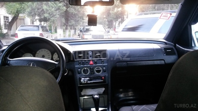 Mercedes C 220 1999, 25,000 km - 5.5 л - Ucar