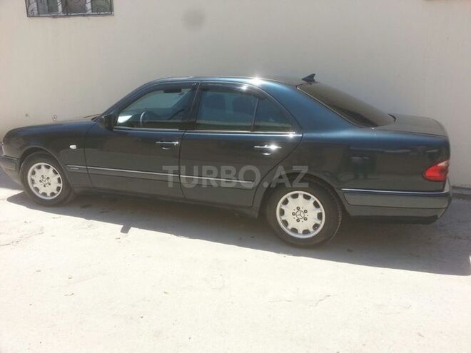 Mercedes E 200 1998, 392,000 km - 2.0 l - Bakı