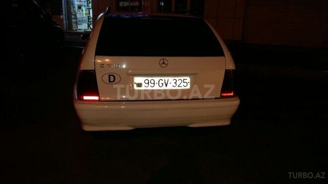 Mercedes C 220 1998, 318,000 km - 2.2 л - Bakı