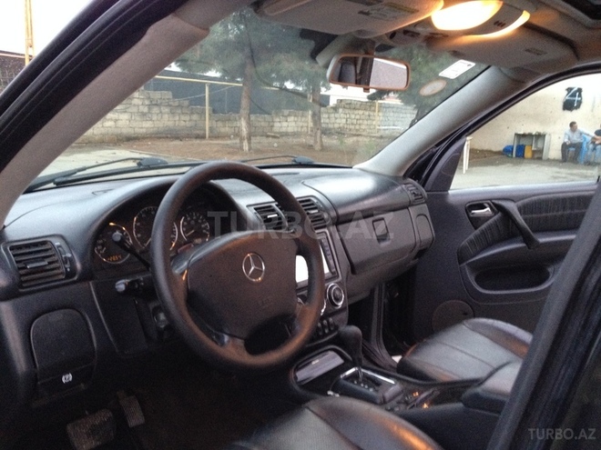 Mercedes ML 350 2003, 300,000 km - 3.5 л - Bakı
