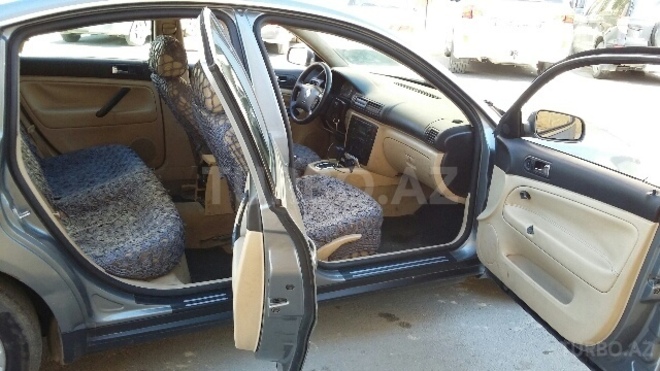 Volkswagen Passat 2001, 230,000 km - 2.0 l - Bakı