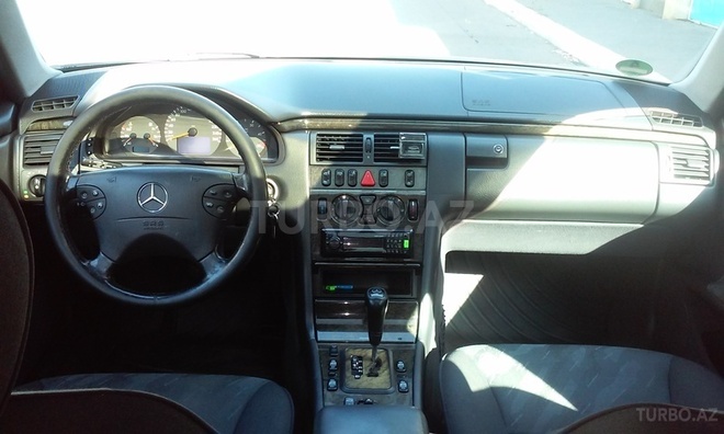 Mercedes E 270 2000, 280,000 km - 2.7 l - Bakı