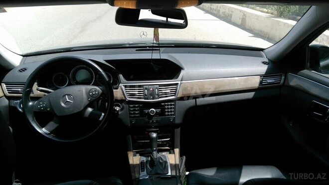 Mercedes E 220 2009, 156,000 km - 2.2 l - Bakı