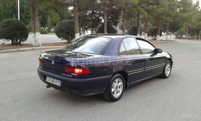 Opel Omega 1998, 220,000 km - 2.0 l - Sumqayıt