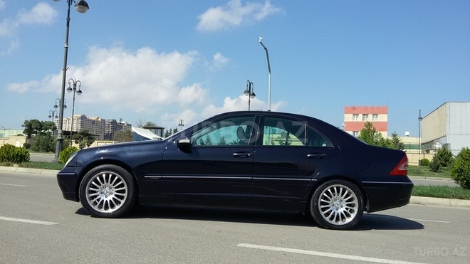Mercedes C 200 2000, 216,000 km - 2.0 л - Bakı
