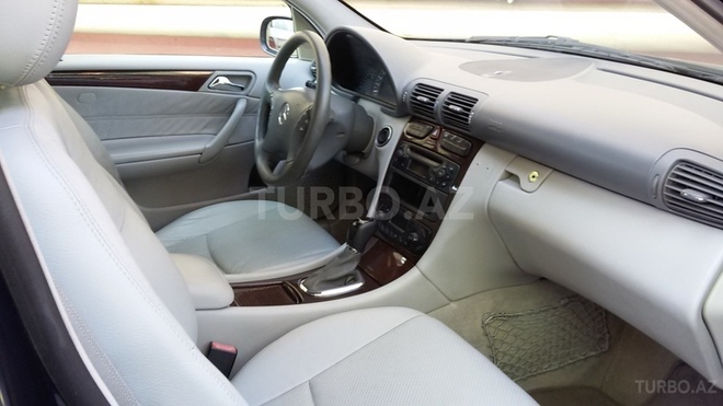 Mercedes C 200 2000, 216,000 km - 2.0 л - Bakı