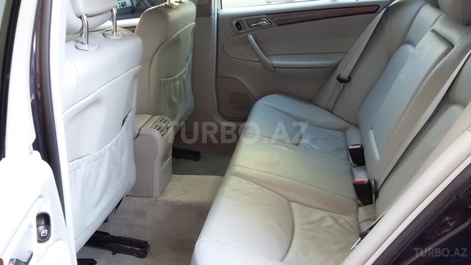Mercedes C 200 2000, 216,000 km - 2.0 л - Bakı