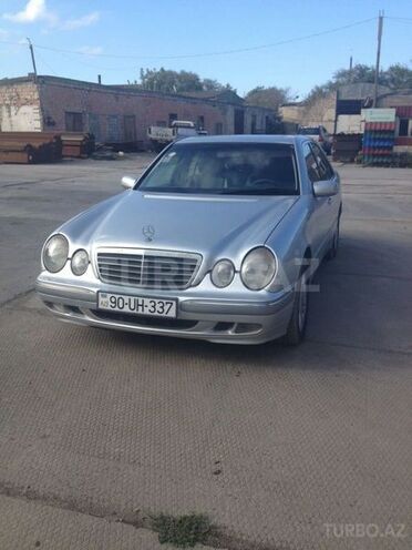 Mercedes E 320 2001, 230,000 km - 3.2 л - Bakı