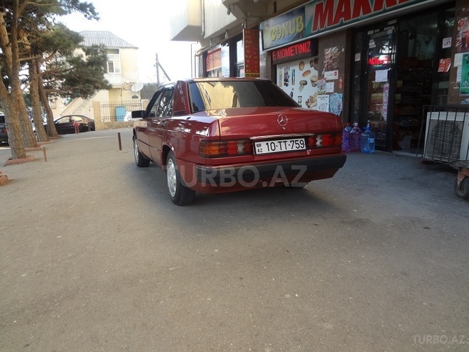 Mercedes 190 1990, 70,000 km - 2.5 l - Bakı
