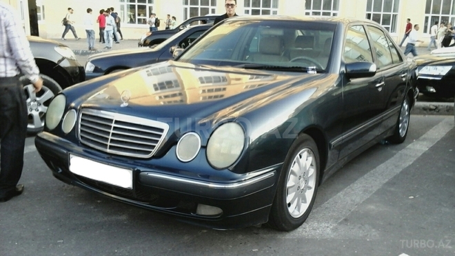 Mercedes E 240 2000, 121,488 km - 2.6 l - Bakı