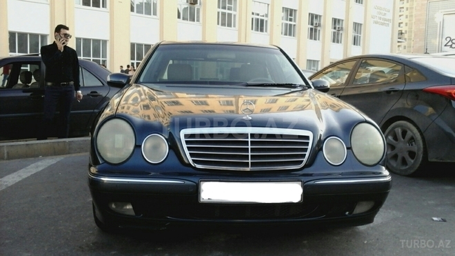 Mercedes E 240 2000, 121,488 km - 2.6 l - Bakı