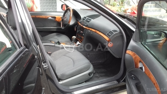 Mercedes E 220 2002, 250,000 km - 0.2 l - Bakı