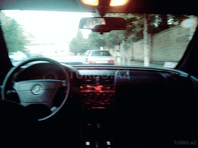Mercedes C 200 1995, 445,633 km - 2.0 l - Mingəçevir
