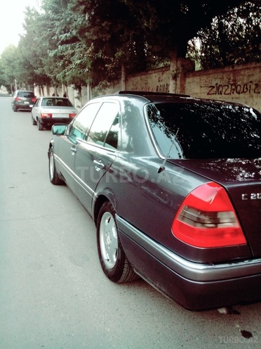 Mercedes C 200 1995, 445,633 km - 2.0 l - Mingəçevir