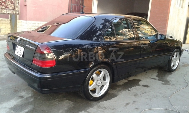 Mercedes C 230 1999, 300,000 km - 2.3 л - Bakı