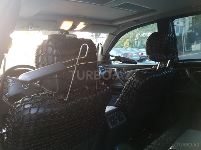 Mercedes E 320 1999, 290,000 km - 3.2 l - Bakı