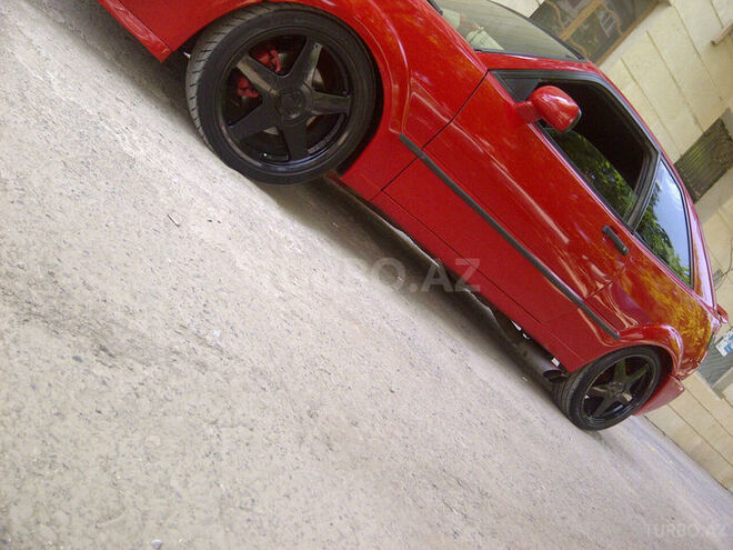 Volkswagen  1990, 120,000 km - 2.0 l - Sabirabad