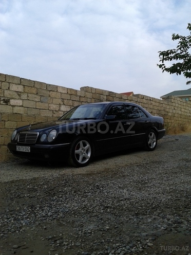 Mercedes E 200 1999, 60,000 km - 0.2 л - Bakı