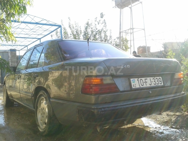 Mercedes E 230 1988, 1,110,111 km - 2.3 l - Bakı