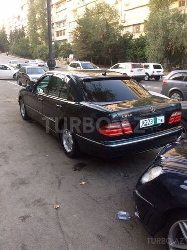Mercedes E 260 2001, 155 km - 2.6 l - Bakı