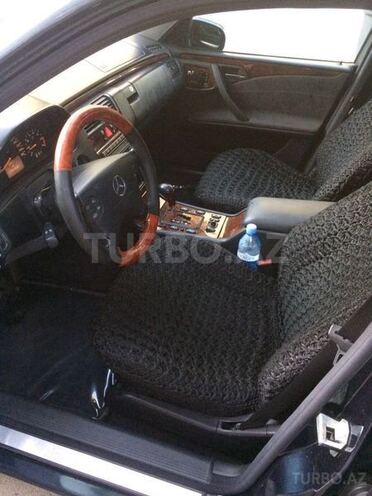 Mercedes E 260 2001, 155 km - 2.6 l - Bakı