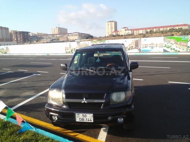 Mitsubishi Pajero io 2001, 295,000 km - 1.8 л - Sumqayıt