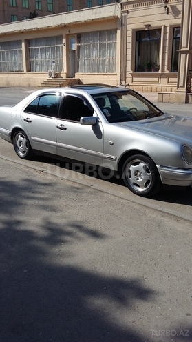 Mercedes E 220 1999, 312,807 km - 0.2 l - Bakı