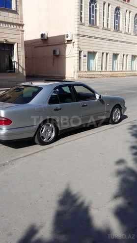 Mercedes E 220 1999, 312,807 km - 0.2 l - Bakı