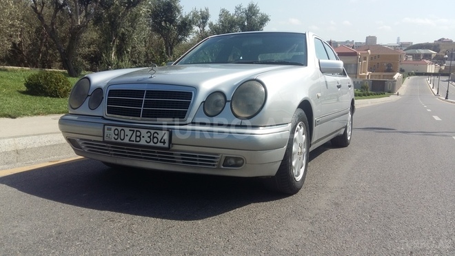Mercedes E 300 1999, 250,000 km - 3.0 л - Bakı