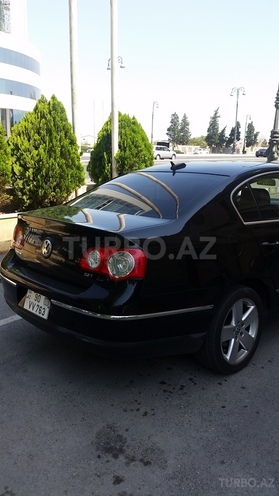 Volkswagen Passat 2005, 17,000 km - 2.0 l - Bakı