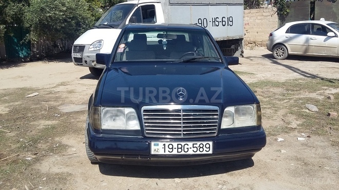 Mercedes E 220 1994, 200,000 km - 2.2 l - Bakı