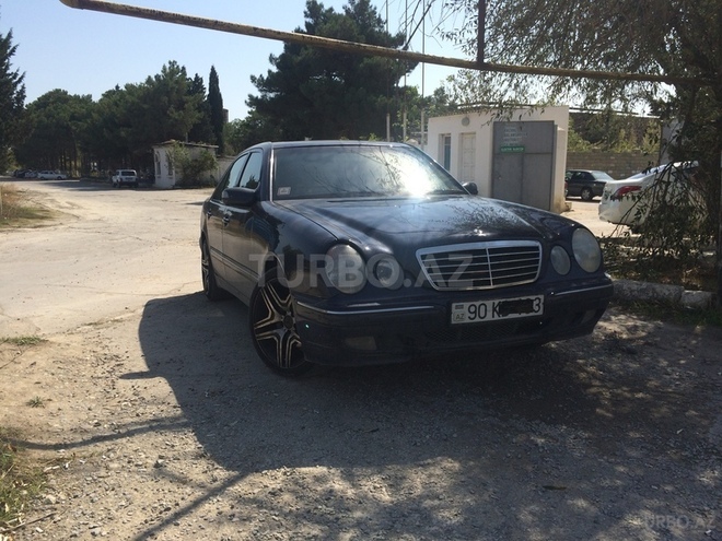 Mercedes E 280 2000, 222,000 km - 2.8 l - Bakı