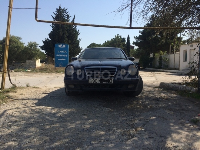 Mercedes E 280 2000, 222,000 km - 2.8 l - Bakı