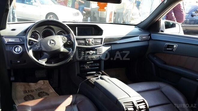 Mercedes E 300 2010, 148,000 km - 3.0 l - Bakı