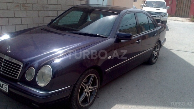 Mercedes E 280 1996, 1,999,999 km - 2.8 л - Bakı