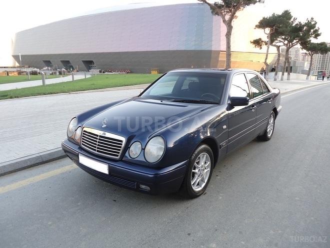 Mercedes E 200 1998, 178,877 km - 2.0 l - Bakı