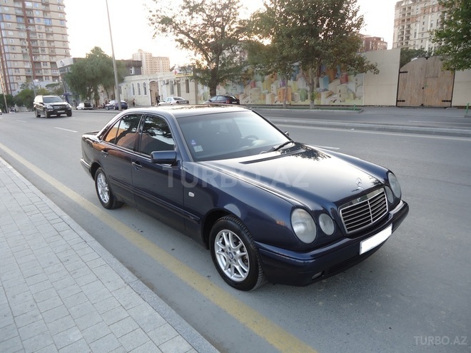 Mercedes E 200 1998, 178,877 km - 2.0 l - Bakı