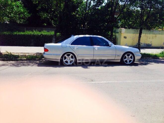 Mercedes E 240 2000, 177,000 km - 2.4 l - Bakı