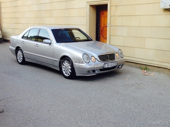 Mercedes E 240 2000, 177,000 km - 2.4 l - Bakı