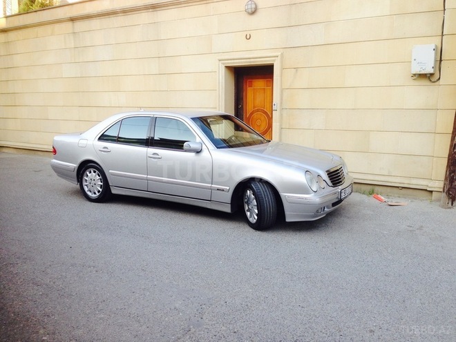 Mercedes E 240 2000, 177,000 km - 2.4 l - Bakı