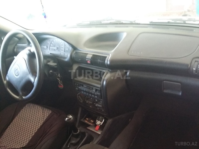 Opel Astra 1997, 300,000 km - 1.6 l - Biləsuvar