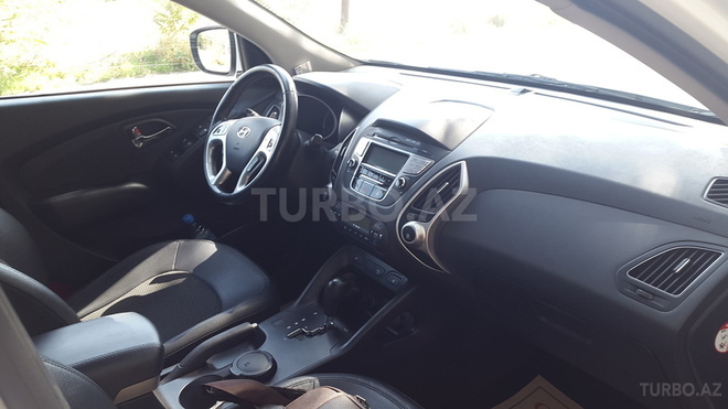 Hyundai ix35 2013, 82,000 km - 2.0 l - Bakı