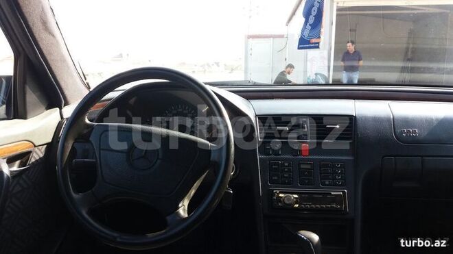 Mercedes C 280 1995, 280,000 km - 2.8 л - Bakı