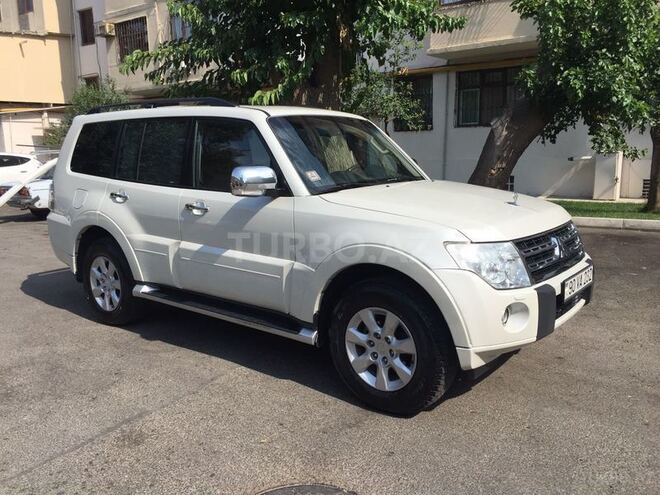 Mitsubishi Pajero 2010, 165,000 km - 3.5 l - Bakı